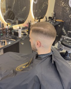 Custom image caption