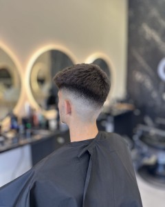 Custom image caption