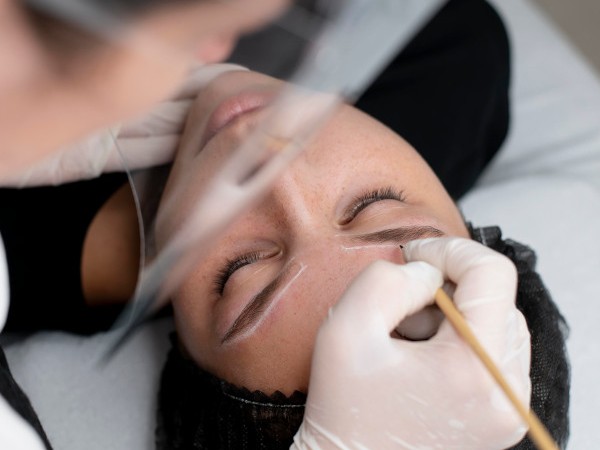 Eyebrow Dyeing Eyebrow Dyeing